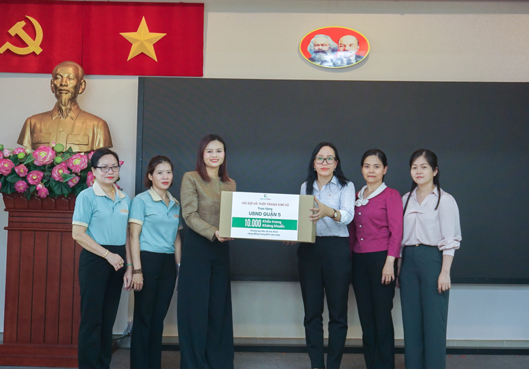 Trao ngàn khẩu trang, đẩy lùi dịch cúm mùa: Kim Vũ chung tay bảo vệ sức khỏe cộng đồng